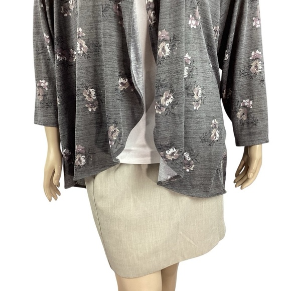 Lane Bryant Gray Floral Lightweight Open Front Cardigan 26/28 - Picture 3 of 7